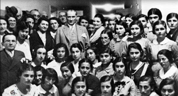 Atatürk ve eğitim Cumhuriyetin 100.yılı