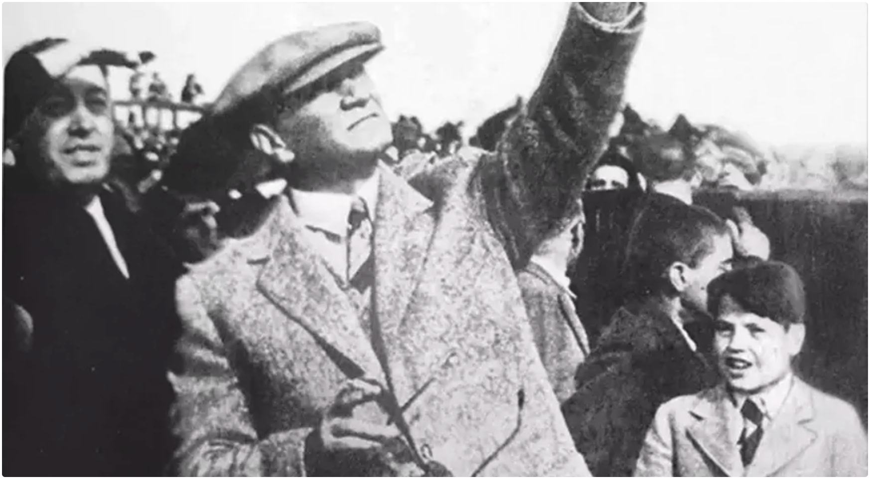 İstikbal göklerdedir_Atatürk